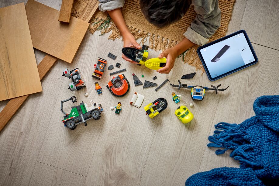 LEGO City Airplane, Service Truck & Hovercraft Remix (60505) (5)