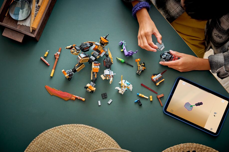 LEGO Ninjago Cole's Mission Mech & Dragon Zane (71854) (5)