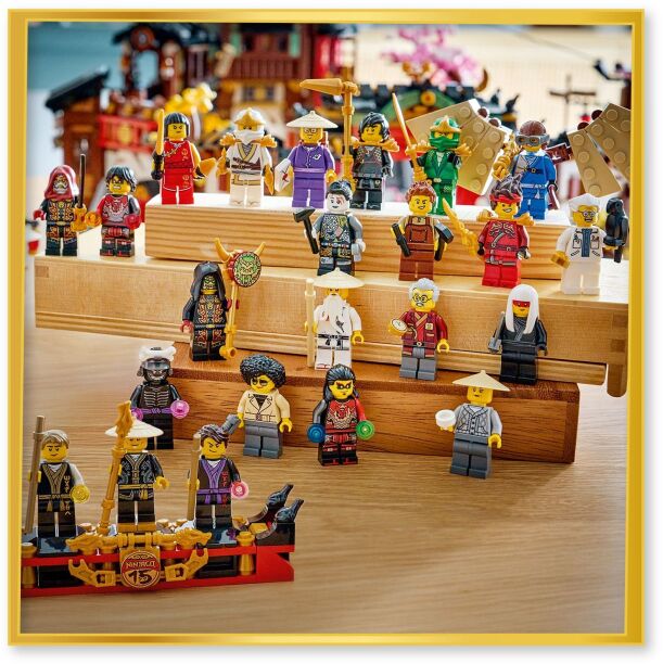 LEGO Ninjago The Old Town 15th Anniversary (71861) (4)