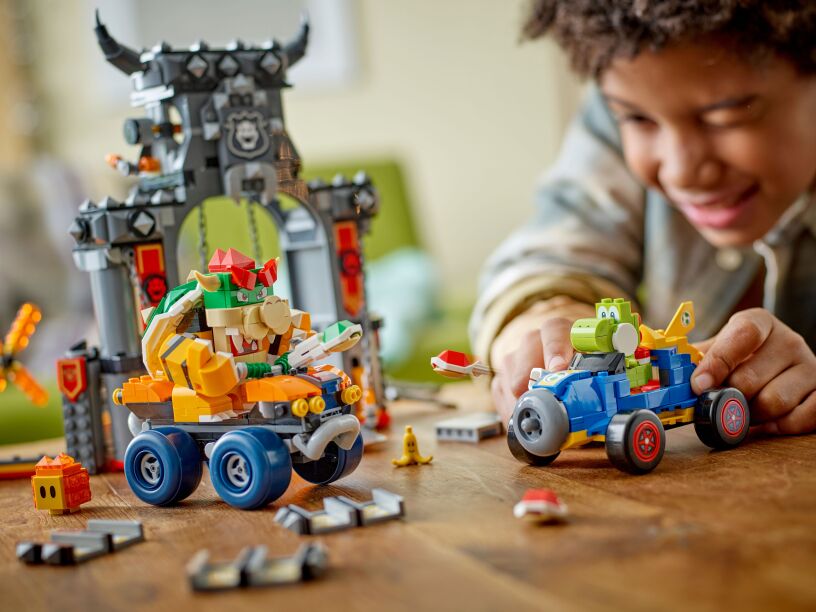 LEGO Super Mario Kart-Bowser's Castle (72039) (10)