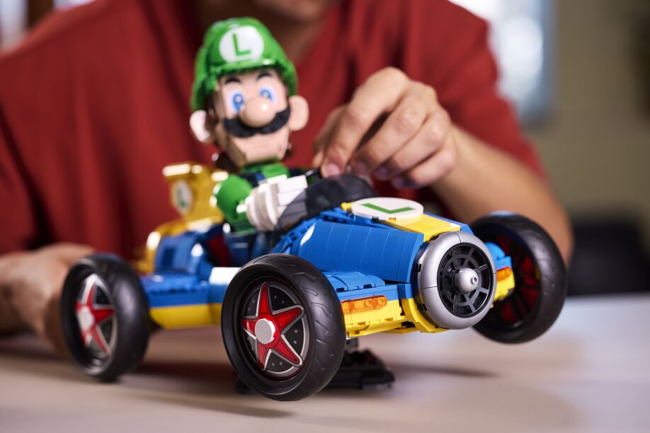 LEGO Super Mario Kart-Luigi & Mach 8 (72050) (4)