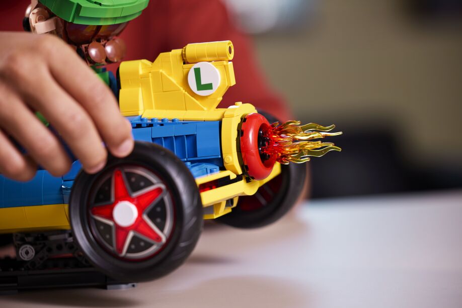 LEGO Super Mario Kart-Luigi & Mach 8 (72050) (6)