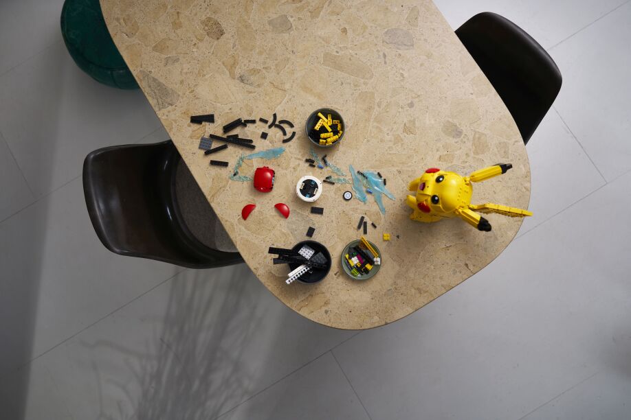 LEGO Pokemon: Pikachu & Poke Ball (72152) (6)