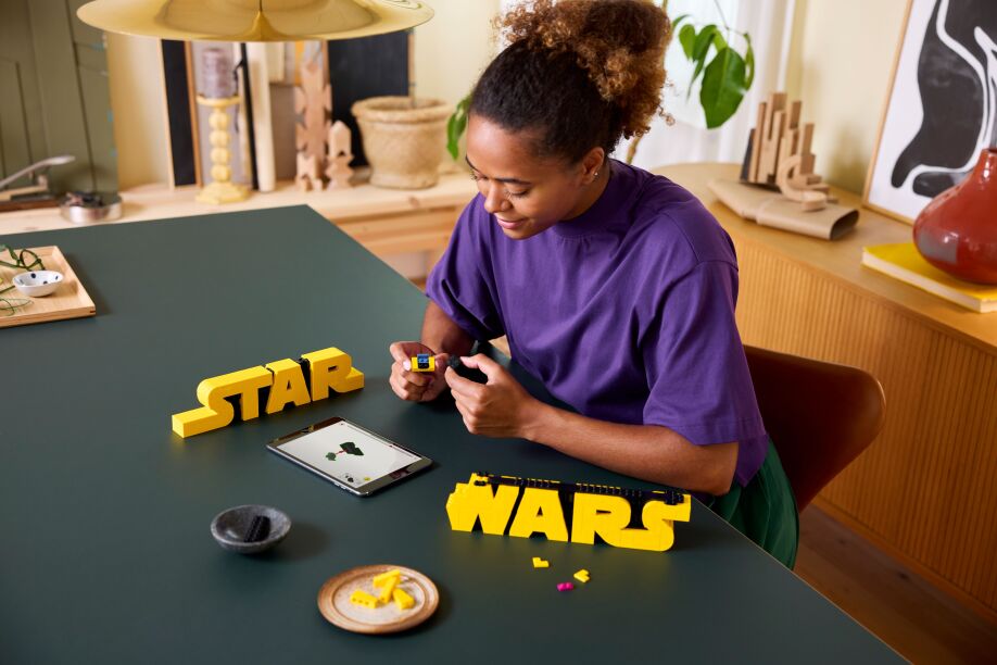 LEGO Star Wars Brick-Built Star Wars Logo (75407) (5)