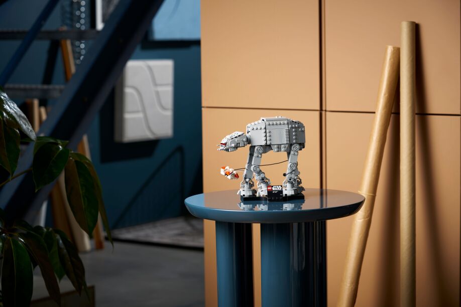 LEGO Star Wars AT-AT (75440) (10)