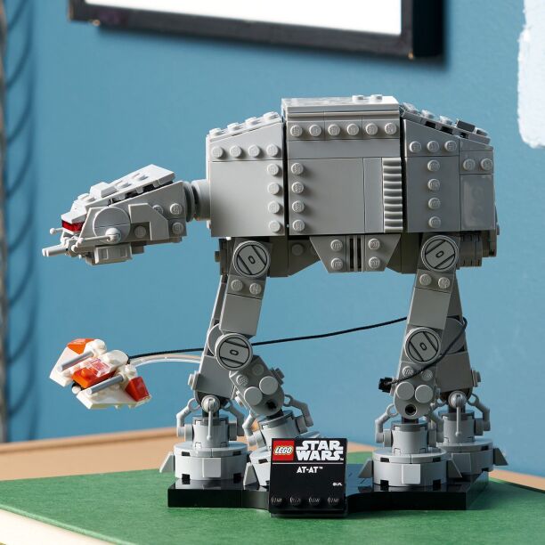 LEGO Star Wars AT-AT (75440) (2)