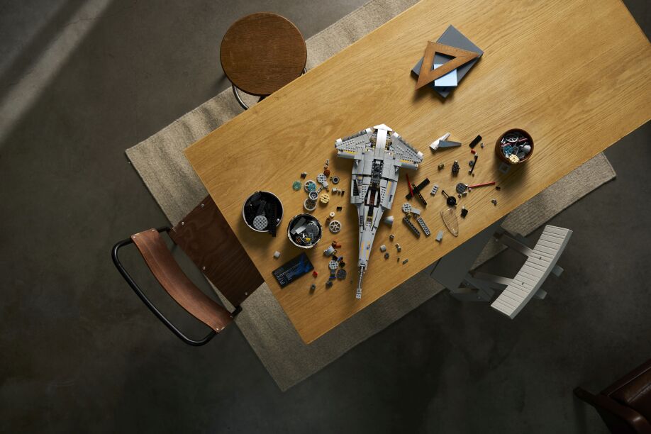 LEGO® Star Wars The Mandalorian's N-1 Starfighter (75442) (5)