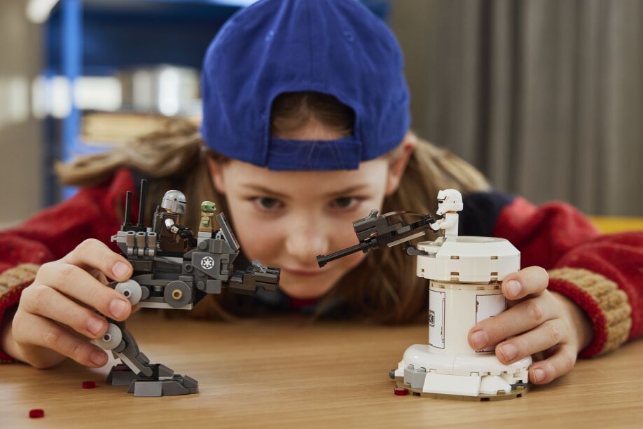 LEGO Star Wars AT-RT Attack (75444) (4)