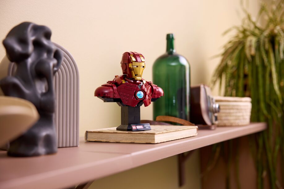 LEGO Super Heroes Iron Man MK4 Bust (76327) (10)