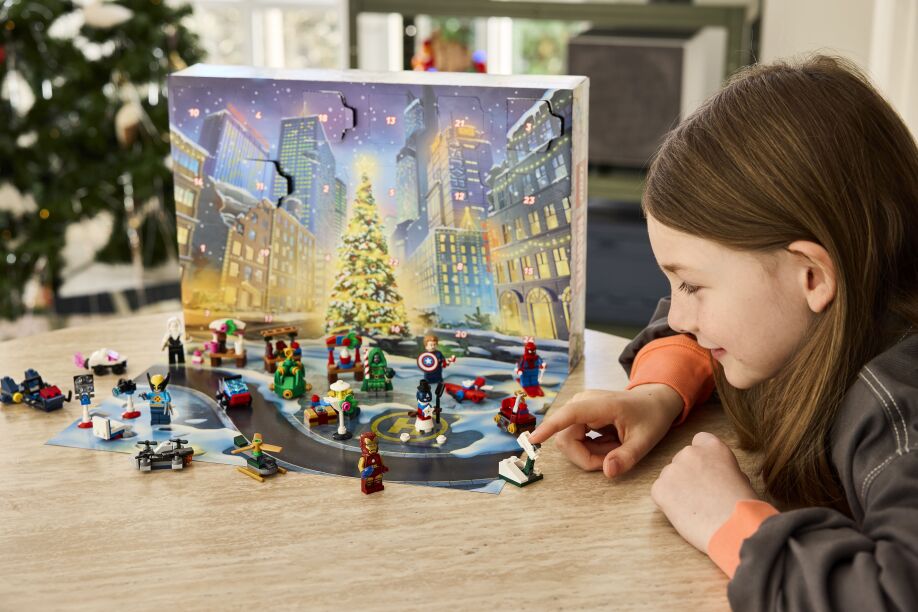 LEGO® Super Heroes Advent Calendar 2026 (76340) (6)