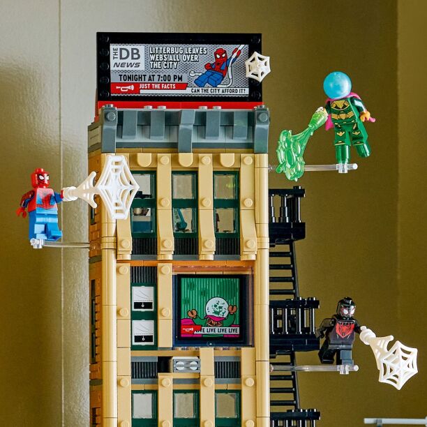 LEGO Super Heroes Spider-Man vs. Mysterio: The Dialy Bugle (76342) (4)