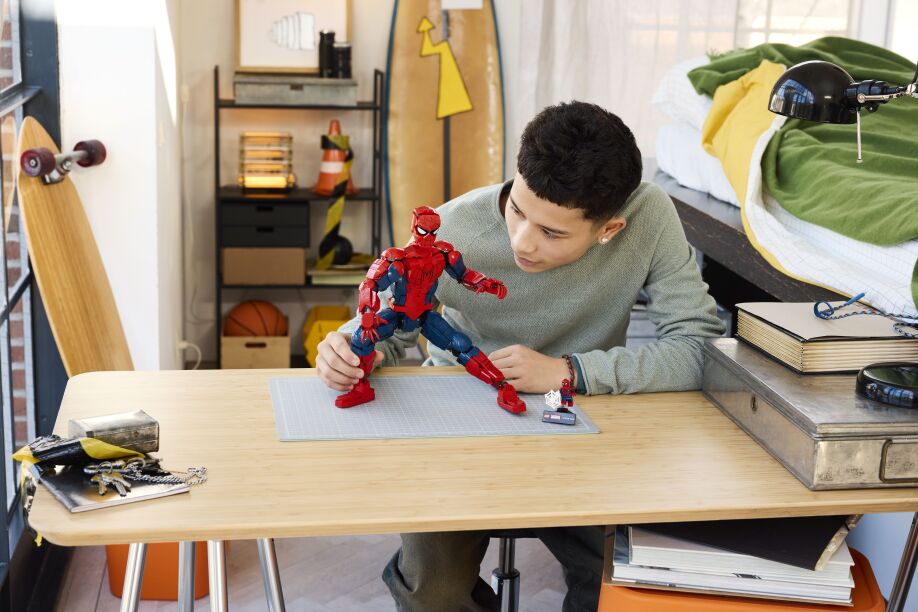 LEGO® Super Heroes Spider-Man Hero Figure (76346) (4)