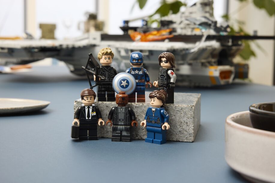 LEGO® Super Heroes S.H.I.E.L.D. Helicarrier (76354) (8)