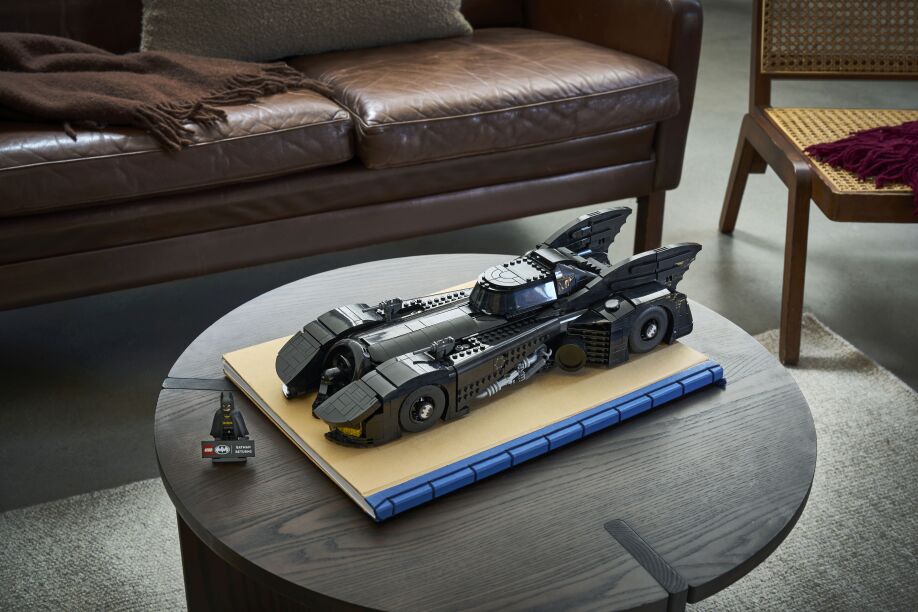 LEGO® Super Heroes Batman Returns Batmobile (76355) (7)