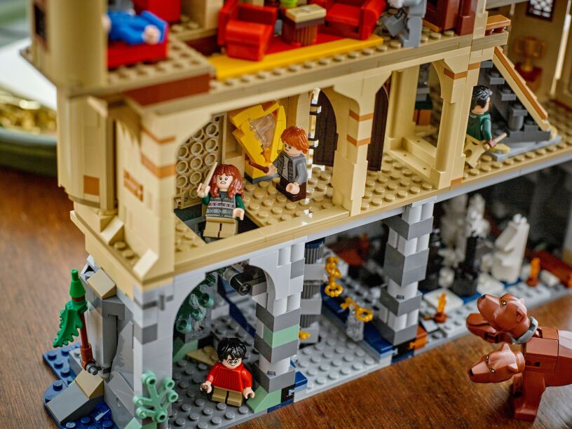 LEGO Harry Potter Hogwarts Castle: The Main Tower (76454) (11)