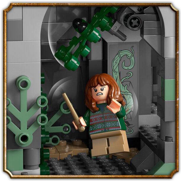 LEGO Harry Potter Hogwarts Castle: The Main Tower (76454) (3)
