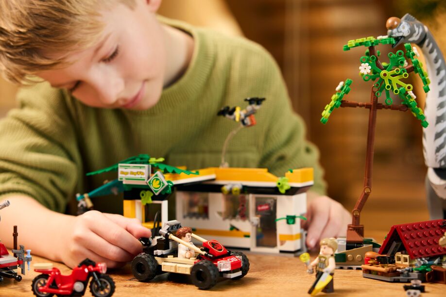 LEGO Jurassic World Raptor & Titanosaurus Tracking Mission (76973) (6)