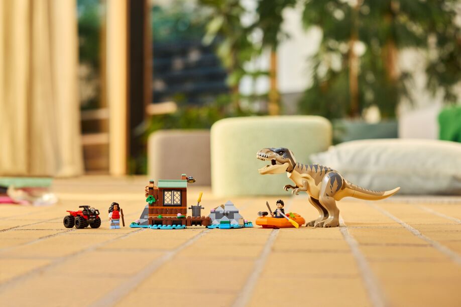 LEGO Jurassic World T.Rex River Escape (76975) (8)