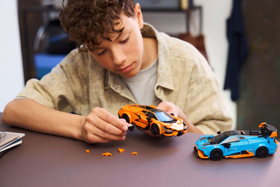 LEGO Speed Champions Lamborghini Revuelto & Hucaran STO (77238) (8)
