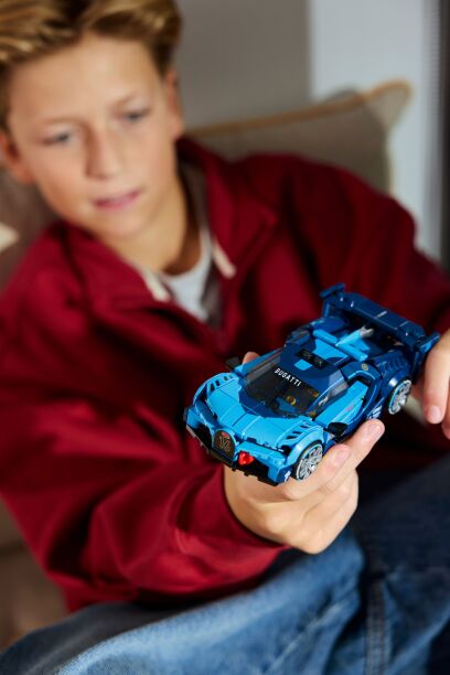LEGO Speed Champions Bugatti Vision GT Hyper Sports Car (77253) (4)