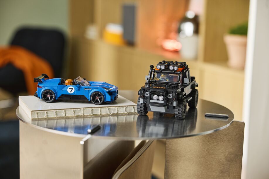 LEGO® Speed Champions Jaguar Project 7 & Land Rover Defender (77264) (8)