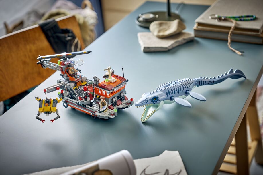 LEGO® Jurassic World Mosasaurus Dinosaur Boat Attack (77983) (7)